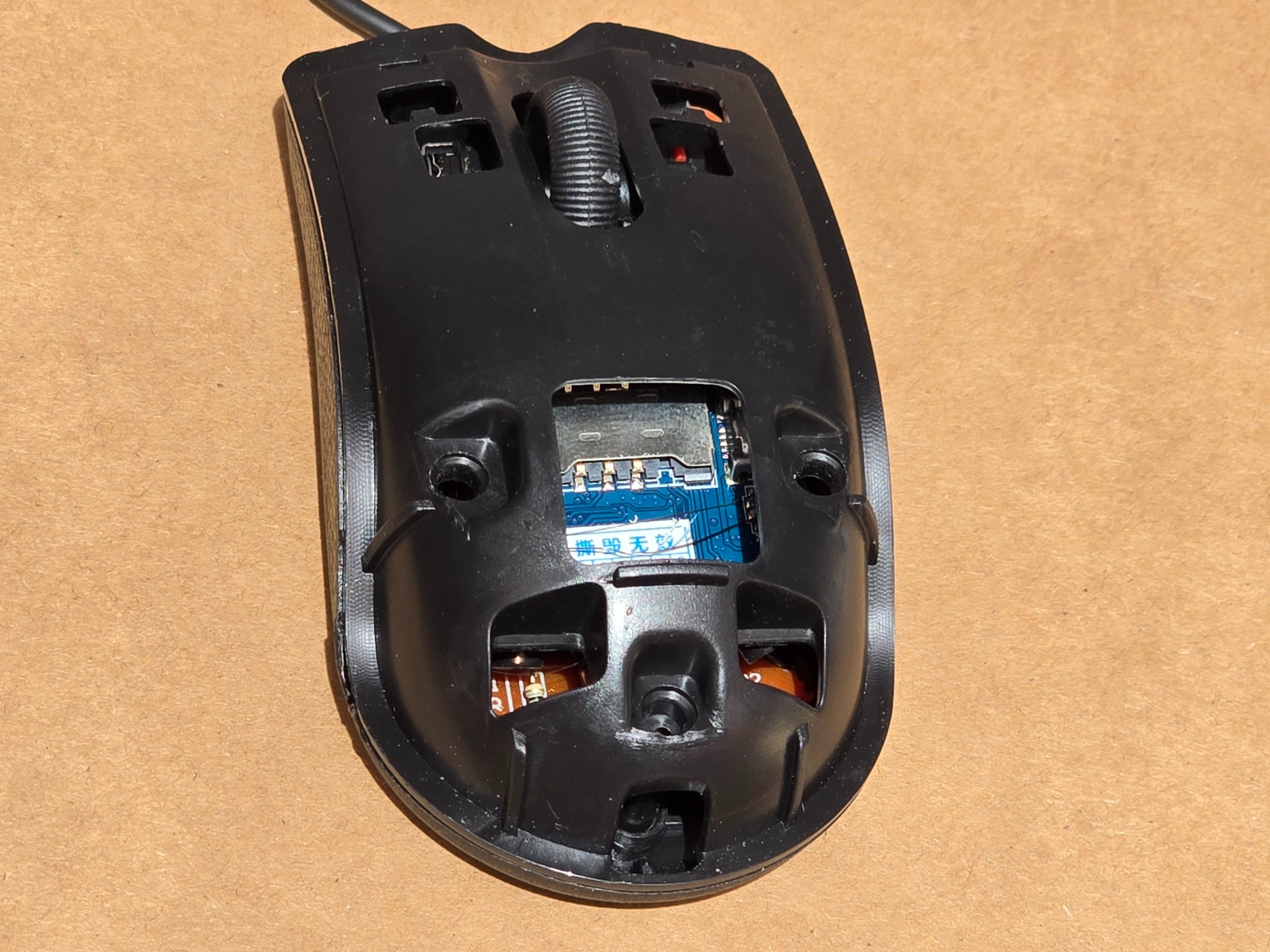 Mouse with integrted SIM Card